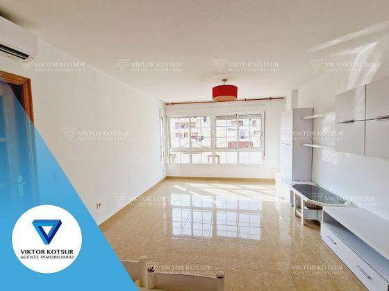 Foto 2 de Venta de piso en Roquetas Centro de 3 habitaciones con aire acondicionado y ascensor
