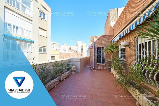 Foto 2 de Venta de ático en Centro - Almería de 5 habitaciones con terraza y garaje