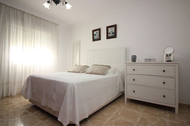 Foto 2 de Pis en venda a Tarifa de 3 habitacions amb garatge i calefacció