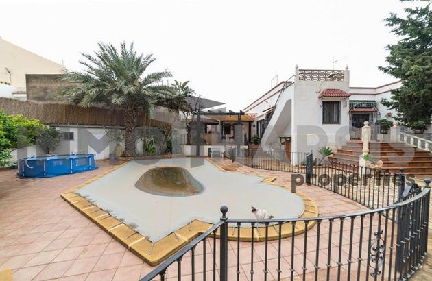Foto 2 de Xalet en venda a Rioja de 5 habitacions amb terrassa i piscina