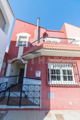 Foto 2 de Casa en venta en La Cañada-Costacabana-Loma Cabrera-El Alquián de 4 habitaciones con terraza y balcón