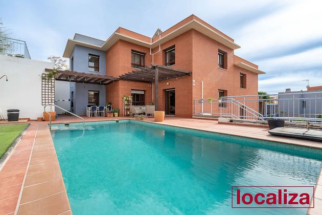 Foto 1 de Casa en venda a calle Alcor de 4 habitacions amb terrassa i piscina
