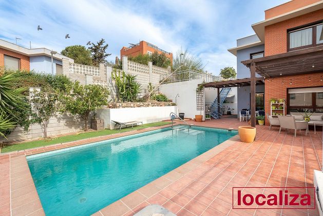 Foto 2 de Casa en venda a calle Alcor de 4 habitacions amb terrassa i piscina