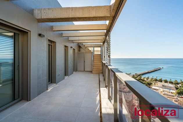 Foto 2 de Ático en alquiler en calle La Goleta de 2 habitaciones con terraza y piscina