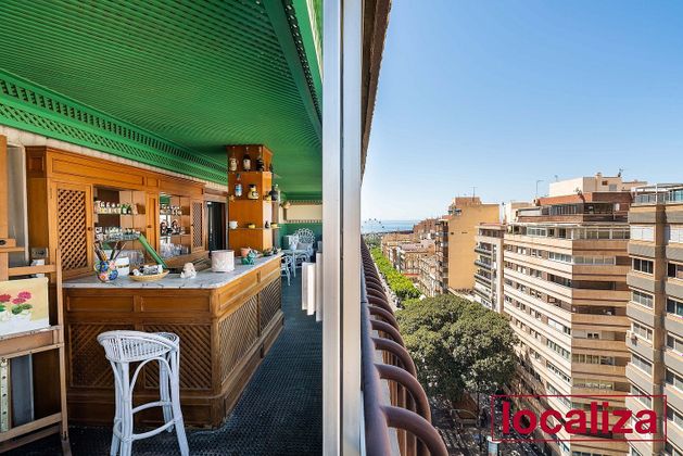 Foto 1 de Ático en venta en paseo De Almería de 4 habitaciones con terraza y balcón