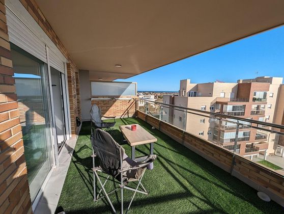 Foto 1 de Piso en alquiler en calle Jaúl de 3 habitaciones con terraza y piscina