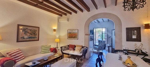 Foto 2 de Casa adossada en venda a Santanyí de 2 habitacions amb terrassa i aire acondicionat