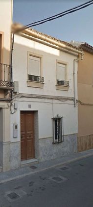 Foto 1 de Chalet en venta en Puente Genil de 4 habitaciones con terraza