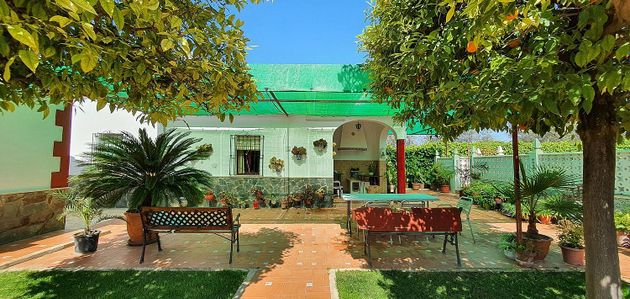 Foto 2 de Casa en venda a Puente Genil de 3 habitacions amb terrassa i piscina