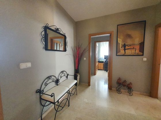 Foto 2 de Piso en venta en Puente Genil de 3 habitaciones con terraza y aire acondicionado