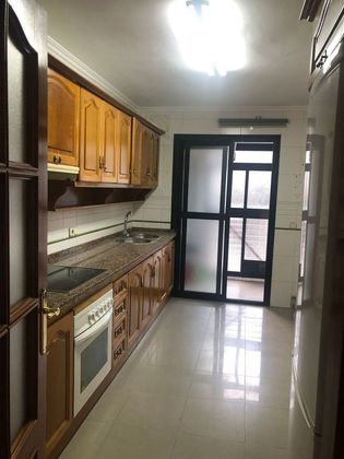 Foto 1 de Venta de piso en Nueva Andalucía de 3 habitaciones con terraza y aire acondicionado