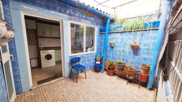 Foto 2 de Venta de casa en Campo de la Verdad - Miraflores de 2 habitaciones con terraza y aire acondicionado