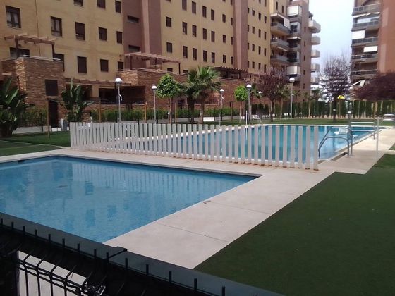 Foto 1 de Pis en lloguer a Ciudad Jardín - Zoco de 2 habitacions amb terrassa i piscina