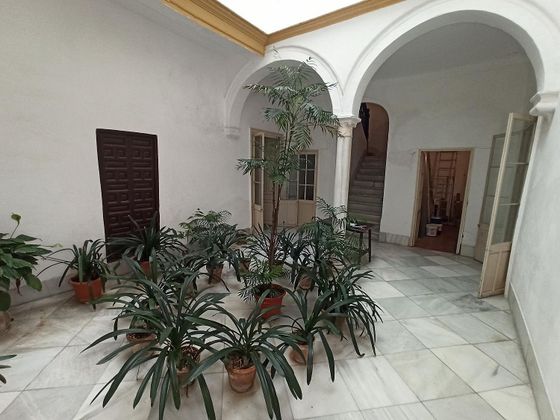 Foto 1 de Xalet en venda a Centro - Jerez de la Frontera de 13 habitacions amb terrassa i balcó