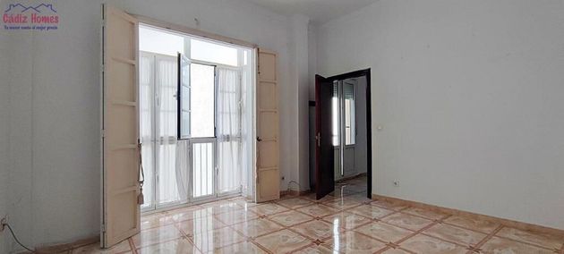 Foto 1 de Pis en venda a La Caleta - La Viña de 3 habitacions amb terrassa i balcó