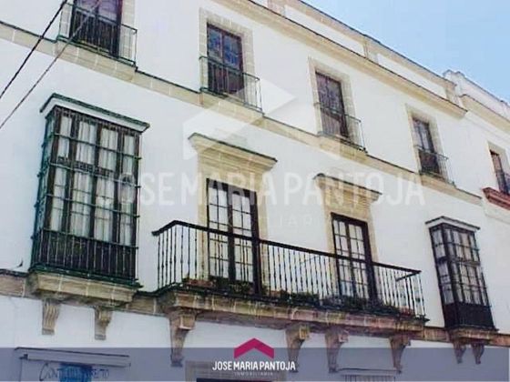 Foto 1 de Venta de casa en Centro - Jerez de la Frontera de 8 habitaciones con terraza y garaje
