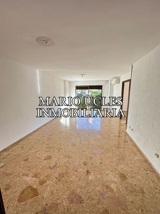 Foto 2 de Pis en venda a Centro - Almería de 4 habitacions amb terrassa i garatge