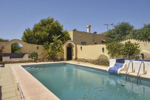 Foto 1 de Casa en venta en Palomares de 3 habitaciones con terraza y piscina