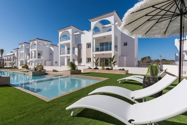 Foto 1 de Pis en venda a Ciudad Quesada de 3 habitacions amb terrassa i piscina