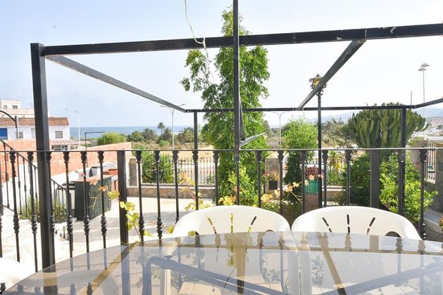 Foto 2 de Casa adossada en venda a San Juan de los Terreros de 6 habitacions amb terrassa i piscina