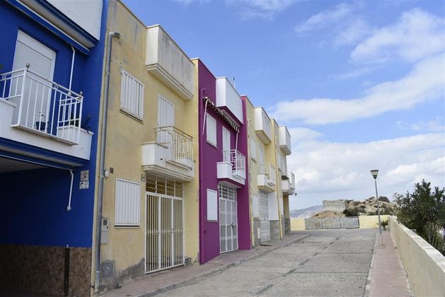Foto 2 de Venta de casa adosada en San Juan de los Terreros de 5 habitaciones con terraza