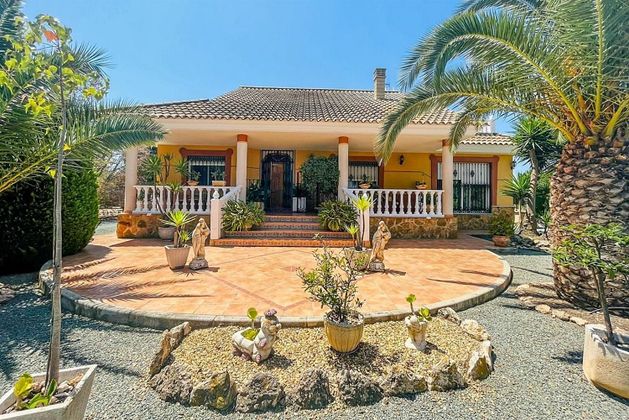 Foto 1 de Casa en venda a Puerto Lumbreras de 4 habitacions amb terrassa i piscina