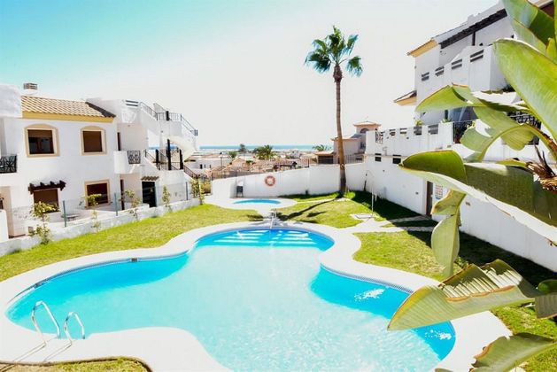 Foto 1 de Ático en venta en Palomares de 3 habitaciones con terraza y piscina