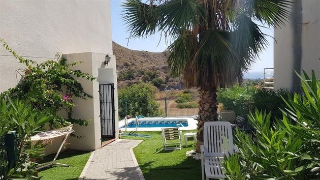 Foto 1 de Casa adossada en venda a Mojácar ciudad de 2 habitacions amb terrassa i piscina