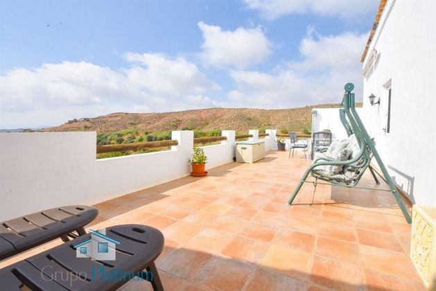 Foto 2 de Casa en venda a Vélez-Rubio de 4 habitacions amb terrassa i jardí