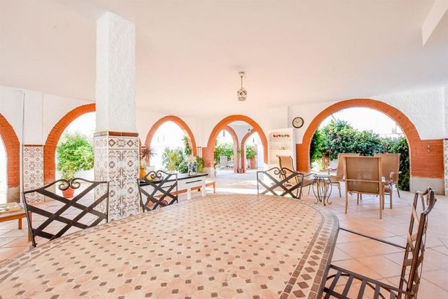 Foto 2 de Casa adossada en venda a San Juan de los Terreros de 4 habitacions amb terrassa i jardí