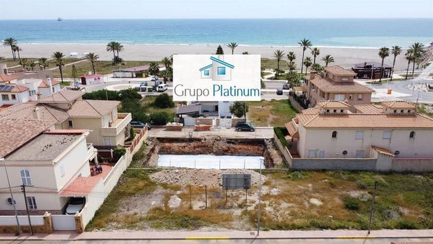 Foto 2 de Casa adossada en venda a Las Marinas - Pueblo Laguna de 4 habitacions amb terrassa i piscina