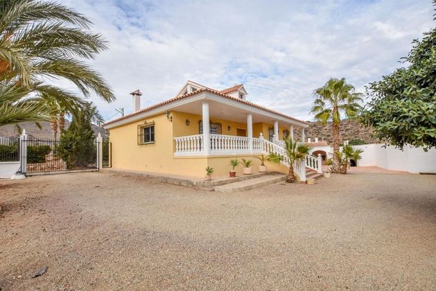 Foto 2 de Casa en venda a San Juan de los Terreros de 4 habitacions amb terrassa i garatge