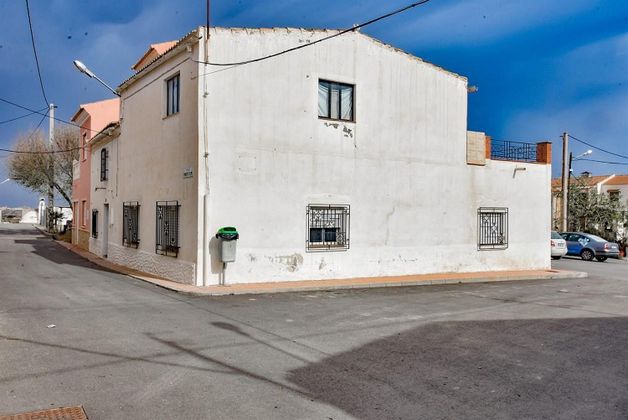 Foto 2 de Casa adossada en venda a Taberno de 4 habitacions amb terrassa i garatge