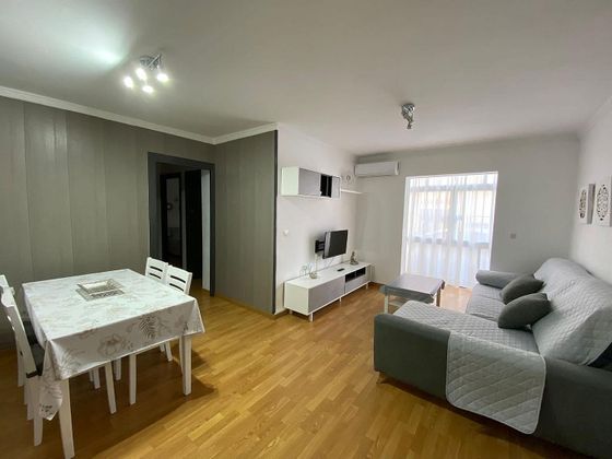 Foto 2 de Alquiler de piso en Crevillet - Pinar Alto de 3 habitaciones con terraza y muebles