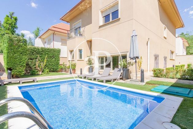 Foto 1 de Casa en venda a Ciudad Universitaria de 6 habitacions amb terrassa i piscina