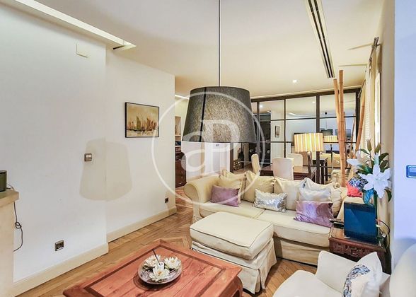 Foto 1 de Piso en venta en Trafalgar de 4 habitaciones con terraza y aire acondicionado