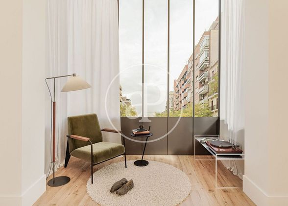 Foto 2 de Venta de piso en Almagro de 2 habitaciones con balcón y aire acondicionado
