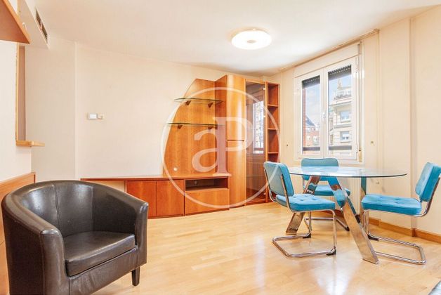 Foto 1 de Piso en alquiler en Trafalgar de 2 habitaciones con garaje y aire acondicionado