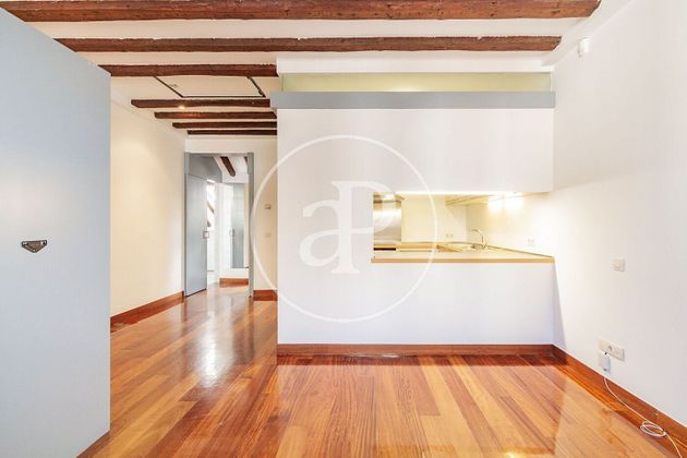 Foto 1 de Ático en alquiler en Jerónimos de 1 habitación con terraza y aire acondicionado