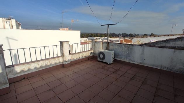Foto 1 de Casa en venta en Carpio (El) de 2 habitaciones con terraza y balcón