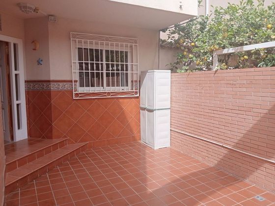 Foto 1 de Casa en venda a Huércal de Almería de 4 habitacions amb terrassa i aire acondicionat
