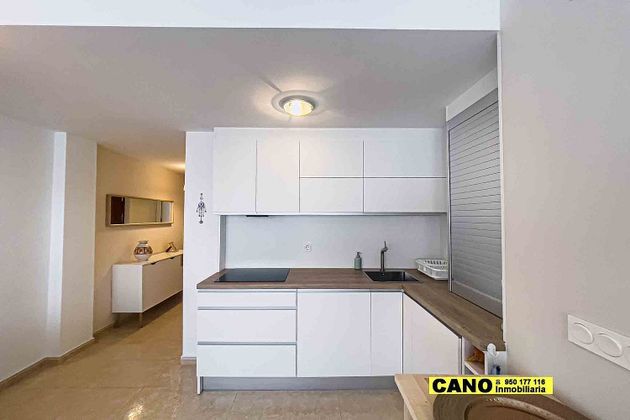 Foto 2 de Piso en venta en Carboneras de 2 habitaciones con garaje y aire acondicionado