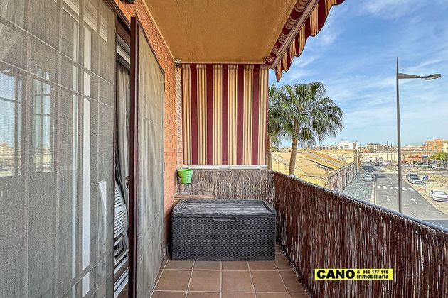 Foto 2 de Venta de piso en Nueva Andalucía de 3 habitaciones con terraza y piscina