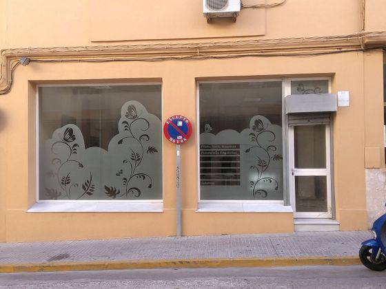 Foto 1 de Local en alquiler en calle Ramon y Cajal de 342 m²