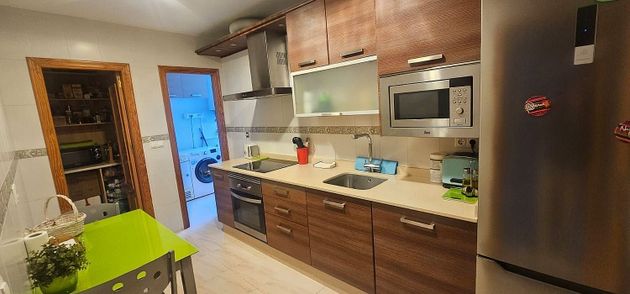 Foto 2 de Pis en venda a calle Huelva de 3 habitacions amb garatge i aire acondicionat