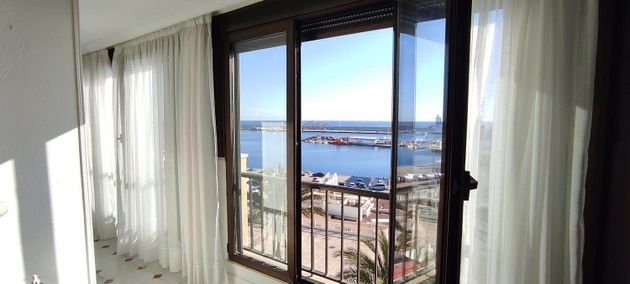 Foto 1 de Piso en alquiler en paseo Del Mediterráneo de 3 habitaciones con terraza y muebles