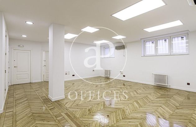Foto 2 de Oficina en venda a El Viso de 263 m²