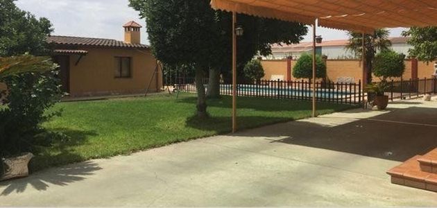 Foto 2 de Casa rural en venta en El Higuerón de 4 habitaciones con piscina