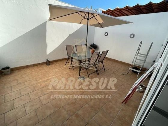 Foto 2 de Casa adossada en venda a Villarrubia de 4 habitacions amb terrassa