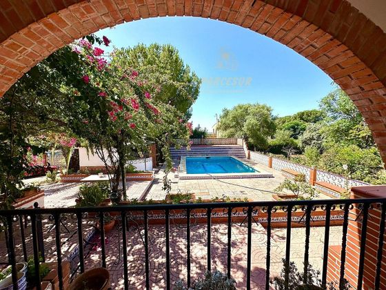 Foto 2 de Casa rural en venda a Almodóvar del Río de 5 habitacions amb piscina i jardí